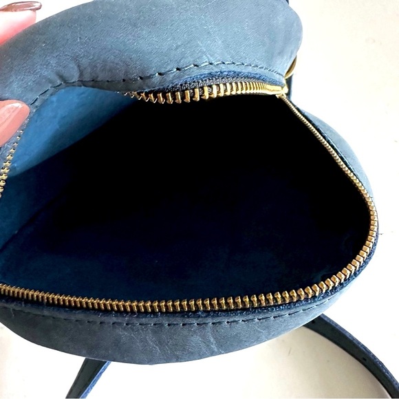 EUC Portland Leather Goods Deep Water Large Circle Crossbody Bag - Picture 6 of 6